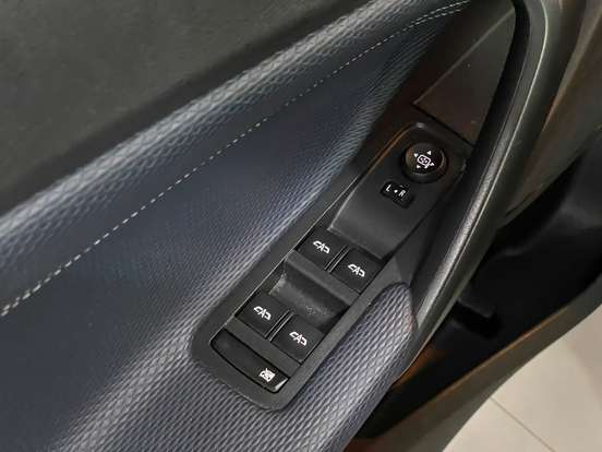 CHEVROLET-TRACKER-2022