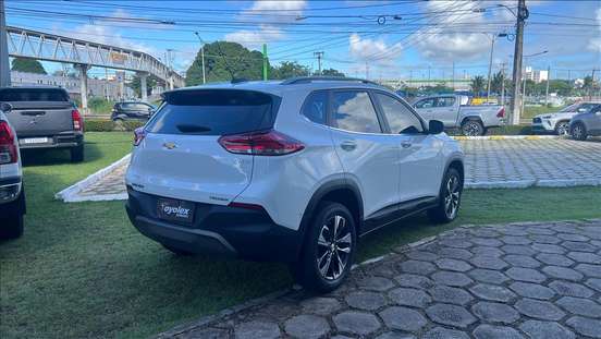 CHEVROLET-TRACKER-2024