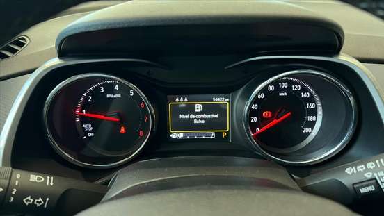 CHEVROLET-TRACKER-2020