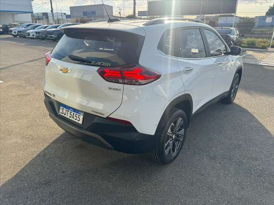 CHEVROLET-TRACKER-2023