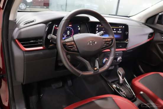 CHEVROLET-TRACKER-2025
