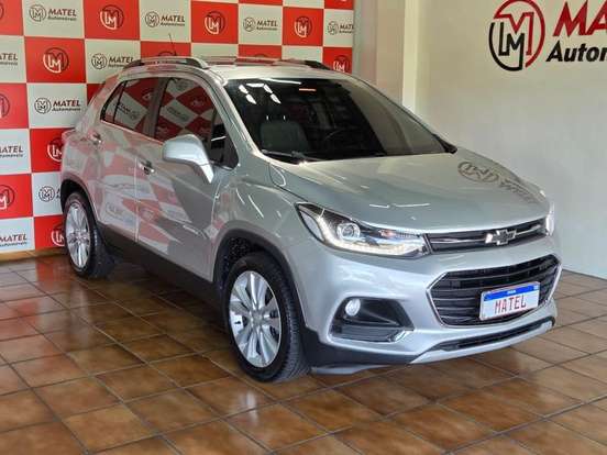 CHEVROLET-TRACKER-2016