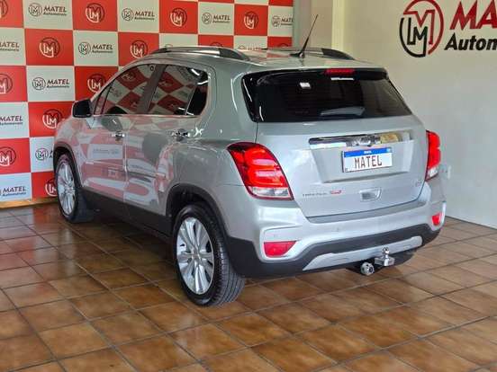 CHEVROLET-TRACKER-2016