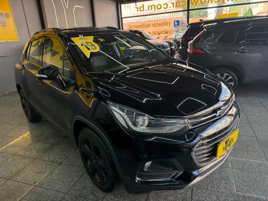CHEVROLET-TRACKER-2019