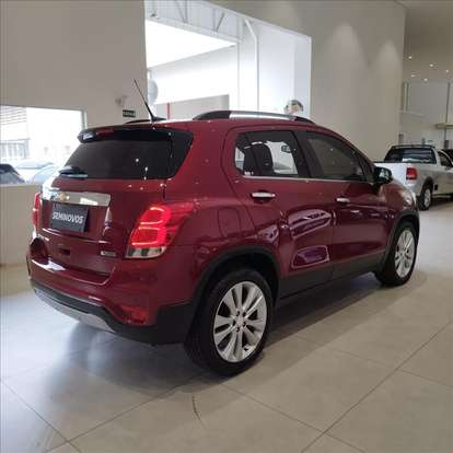 CHEVROLET-TRACKER-2017