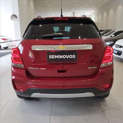 CHEVROLET-TRACKER-2017