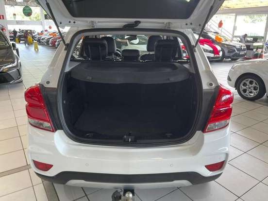 CHEVROLET-TRACKER-2018