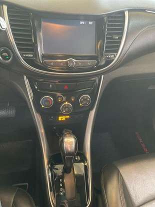 CHEVROLET-TRACKER-2018