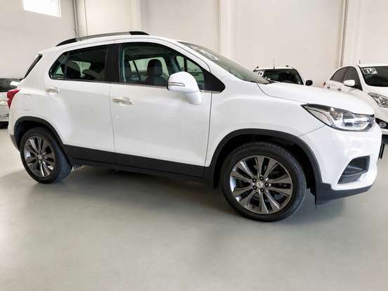 CHEVROLET-TRACKER-2018