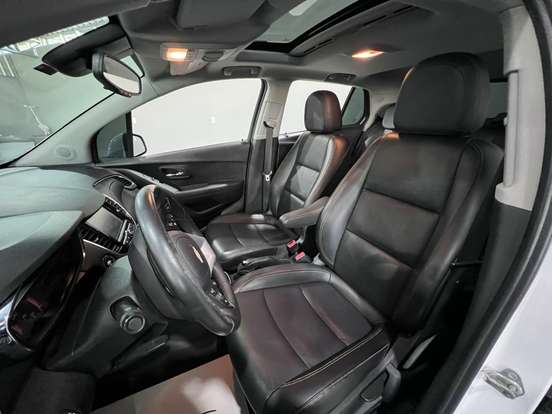 CHEVROLET-TRACKER-2017