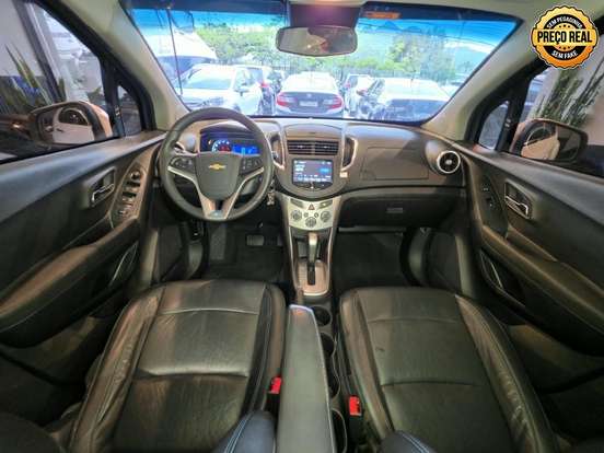 CHEVROLET-TRACKER-2015