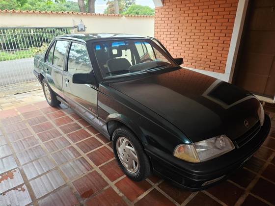 CHEVROLET MONZA 2.0 EFI GLS 8V GASOLINA 4P MANUAL