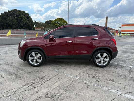 CHEVROLET-TRACKER-2013