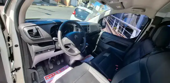CITROËN-JUMPY-2023