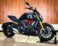 DUCATI DIAVEL 1260 S DUCATI DIAVEL 1260 S