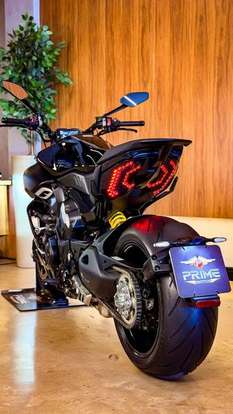 DUCATI-DIAVEL V4-2024