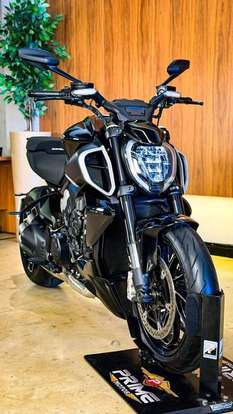 DUCATI-DIAVEL V4-2024
