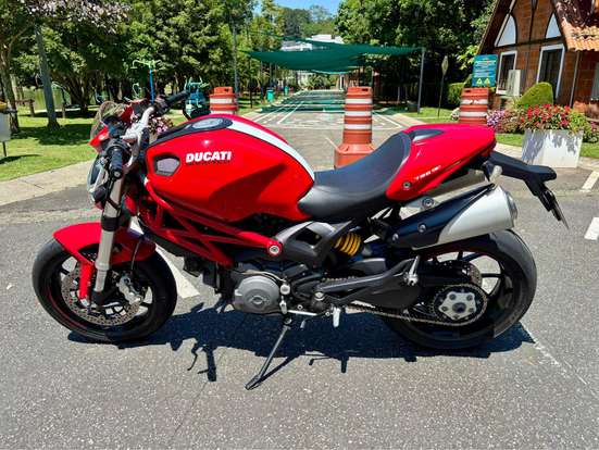 DUCATI-MONSTER 796-2013