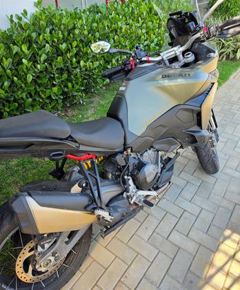 DUCATI MULTISTRADA V2 S 
