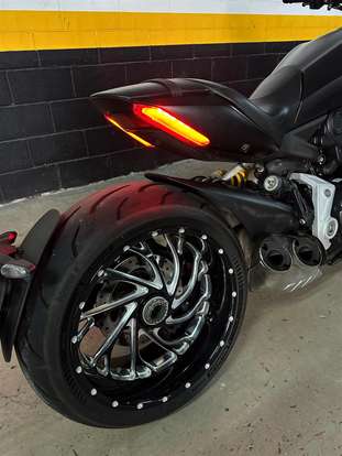 DUCATI-XDIAVEL-2017