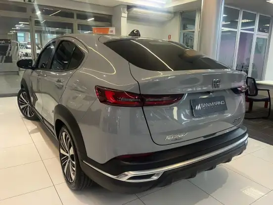 FIAT-FASTBACK-2023