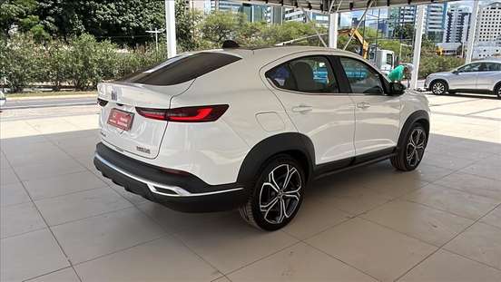 FIAT-FASTBACK-2022