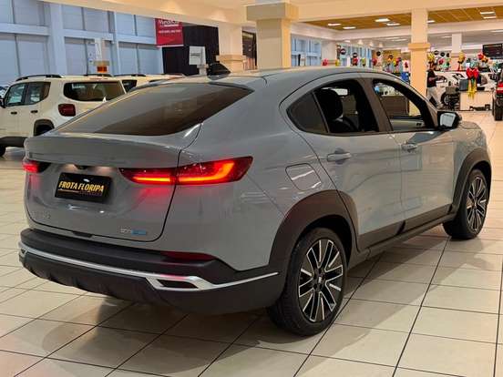 FIAT-FASTBACK-1.0 TURBO 200 HYBRID AUDACE CVT FIAT-FASTBACK-2025