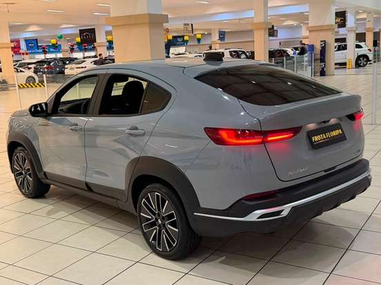 FIAT-FASTBACK-1.0 TURBO 200 HYBRID AUDACE CVT FIAT-FASTBACK-2025