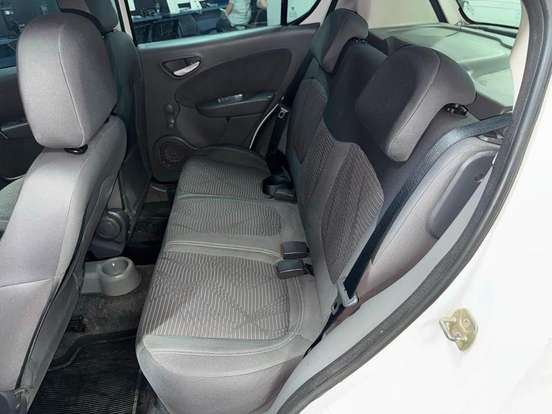 FIAT-PALIO-2012