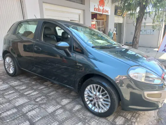 FIAT PUNTO 1.6 ESSENCE 16V FLEX 4P AUTOMATIZADO