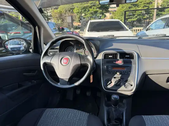 FIAT-PUNTO-1.6 ESSENCE 16V FLEX 4P MANUAL FIAT-PUNTO-2012