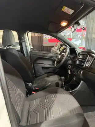 FIAT-STRADA-2024