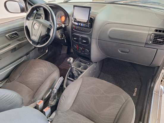 FIAT-STRADA-1.4 MPI HARD WORKING CD 8V FLEX 3P MANUAL FIAT-STRADA-2017