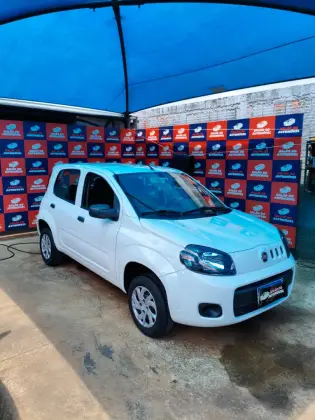 FIAT UNO 1.0 EVO VIVACE 8V FLEX 4P MANUAL