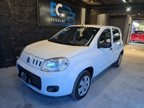 FIAT UNO 1.0 EVO VIVACE 8V FLEX 4P MANUAL