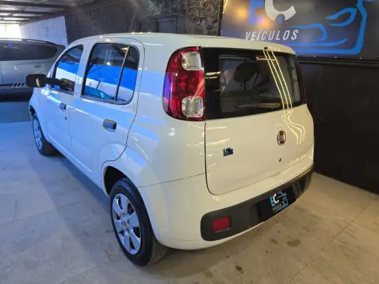 FIAT-UNO-2013