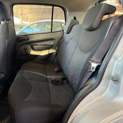 FIAT-UNO-2017