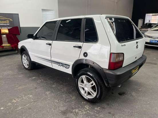 FIAT-UNO-1.0 MPI MILLE FIRE ECONOMY 8V FLEX 4P MANUAL FIAT-UNO-2010
