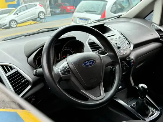 FORD-ECOSPORT-2012