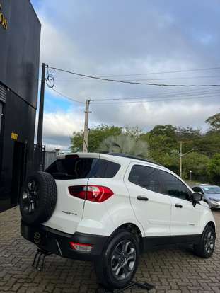 FORD-ECOSPORT-2018