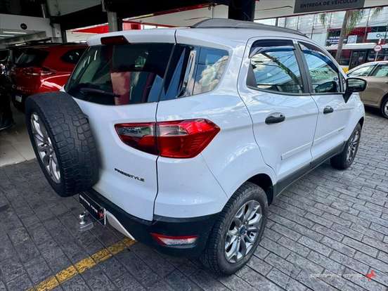 FORD-ECOSPORT-2013