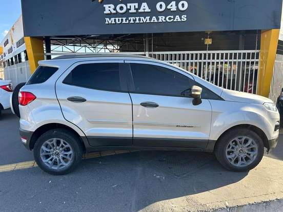 FORD-ECOSPORT-2012