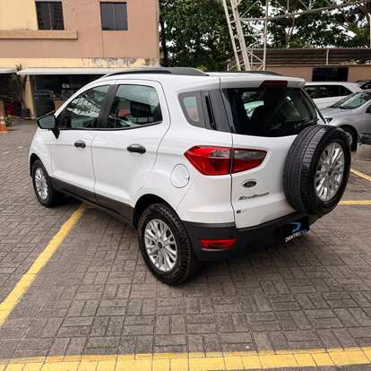 FORD-ECOSPORT-2014