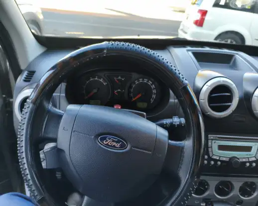 FORD-ECOSPORT-2011