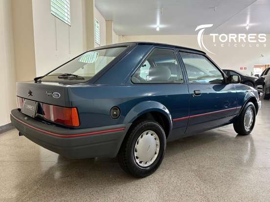 FORD-ESCORT-1.0 HOBBY 8V GASOLINA 2P MANUAL FORD-ESCORT-1995