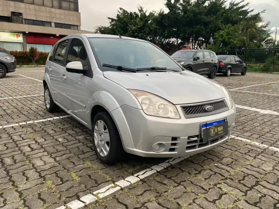 FORD FIESTA 1.6 MPI HATCH 8V FLEX 4P MANUAL