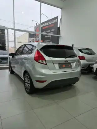 FORD-FIESTA-2017