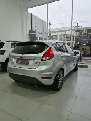 FORD-FIESTA-2017