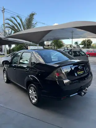 FORD-FIESTA-2011