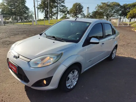 FORD FIESTA 1.6 SE SEDAN 16V FLEX 4P MANUAL